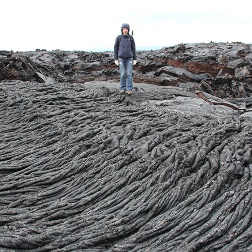 Камчатка, Толбачик. Свежая канатная базальтовая лава вулкана Плоский Толбачик: извержение 2013 года.